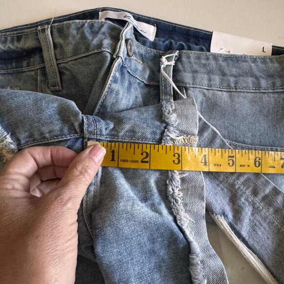 KANCAN Shorts Large Beren Mid-Rise Distressed Cuff Frayed Hem Cotton Denim NWT - Picture 16 of 16